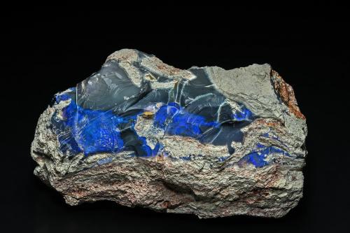 Opal<br />Lightning Ridge, Condado Finch, Nueva Gales del Sur, Australia<br />13.3 x 7.5 cm<br /> (Author: am mizunaka)