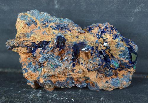 azurita<br />Mina Touissit, Touissit, distrito minero Touissit-Bou Beker, Provincia Jerada, Región Oriental, Marruecos<br />7 x 4 cm<br /> (Autor: Pedro Antonio)