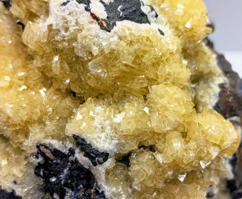 Barita<br />Corta Quebrantahuesos, Cerro Colorado, Minas de Rio Tinto, Minas de Riotinto, Comarca Cuenca Minera, Huelva, Andalucía, España<br />9x7 cm<br /> (Autor: AntonioJesus)