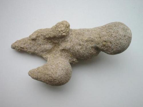 "Cone sand" - gravel cementated by carbonate solution as a 13 cm wide figure from Ochsenhausen near Ulm, Baden-Württemberg. (Author: Andreas Gerstenberg)