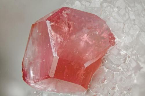 Eudialyte
Poudrette quarry (Demix quarry; Uni-Mix quarry; Desourdy quarry; Carrière Mont Saint-Hilaire), Mont Saint-Hilaire, Rouville RCM, Montérégie, Québec, Canada
FOV=2mm (Author: Doug)