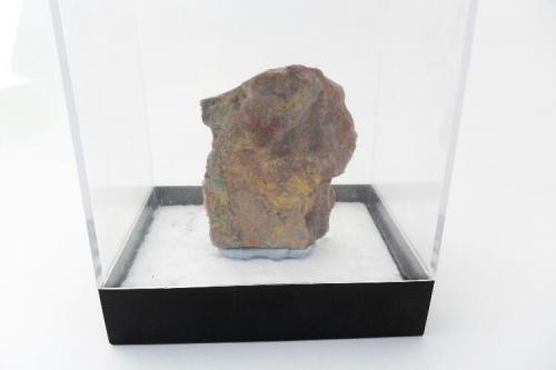 Carnotita
Edgemont - Dakota del Sur - Estados Unidos
66 mm x 51 mm x 18 mm
Esta pieza tiene un nivel de radiactividad considerable (Autor: RodrigoSiev)