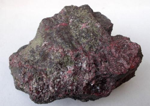 Cinabrio, dolomita y pirita<br />Distrito Minero de Almadén, Almadén, Comarca Valle de Alcudia, Ciudad Real, Castilla-La Mancha, España<br />6 x 5 cm<br /> (Autor: Cristalino)