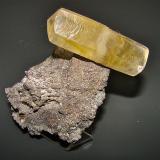 CalciteMina Sweetwater, Ellington, Distrito Viburnum Trend, Condado Reynolds, Missouri, USAdoubly terminated calcite is 6.5 cm (Author: Bob Harman)