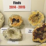 Calcite on dolomite. SphaleriteAfloramientos Carretera Estatal 56, Canton, Condado Washington, Indiana, USAvariously sized geodes (Author: Bob Harman)
