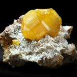 WulfeniteTouissit, Distrito Touissit, Provincia Jerada, Región Oriental, MarruecosThe crystal size is 2.6 cm. (Author: Enrique Llorens)