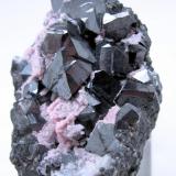 Alabandite, rhodochrosite
Uchucchacua Mine, Oyon, Lima, Peru
60 mm x 59 mm x 46 mm (Author: Carles Millan)