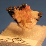 Adamite var Manganoan, Chalcophanite
Ojuela Mine, Mapimi, Mun. de Mapimi, Durango, Mexico
3.0 x 1.5 x 1.0 cm (Author: Don Lum)