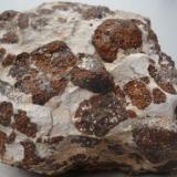 Hialoclastita, fragmentos cementados con roca caliza.
Barranco de Guanarteme, Gran Canaria, España-
Ancho de imagen 25 cm (Autor: María Jesús M.)