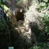 Caliza.
En la cascada seca se observa el carbonato precipitado de la parte interior
Monasterio de Piedra. Nuévalos. Zaragoza (Autor: María Jesús M.)