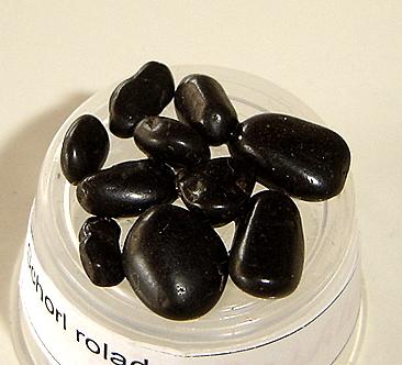 Schorlo pulido natural por rio (cerca de 0,8 cm). Lavras, Minas Gerais, Brasil.

Schorl polido naturalmente em rio (cerca de 0,8 cm). Lavras, Minas Gerais, Brasil. (Autor: Anisio Claudio)