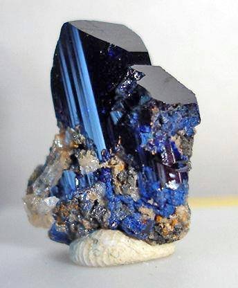 Azurita<br />Touissit, Touissit District, Jerada Province, Oriental Region, Morocco<br />3 cm<br /> (Autor: nimfiara)