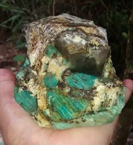 Microclina (variedad amazonita)<br />Coronel Fabriciano, Ipatinga, Vale do Rio Doce, Minas Gerais, Brazil<br />14 x 13 x 14 cm<br /> (Autor: Anisio Claudio)