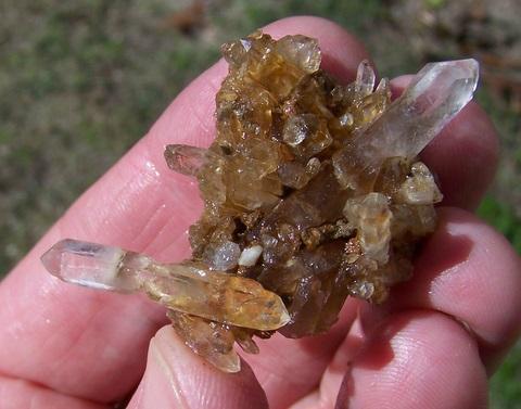 Quartz
Western Cape, South Africa
62 mm longest measurement. (Author: Pierre Joubert)