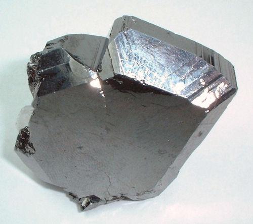 Bournonite
Yaogangxian Mine, Yizhang, Chenzhou, Hunan, China
38 mm x 34 mm x 15 mm (Author: Carles Millan)