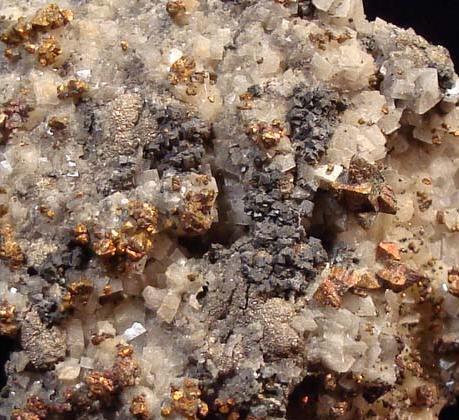 Babingtonite-Calcite-0270-2.jpg (Author: KDF-TX)