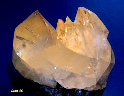 CALCITE FROM TENNESSEE, USA
Elmwood mine, Carthage, Central Tennessee District, Smith County, Tennessee, USA
8,5 x 7,5 x 4 cm (big)
 (Author: Leon56)