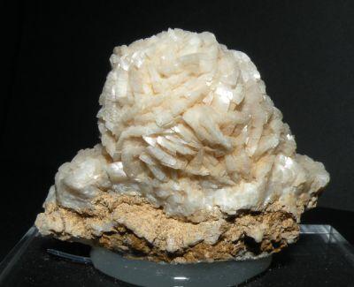 Dolomite. La Florida Mine. Cantabria. Spain. 6 cm (Author: nimfiara)