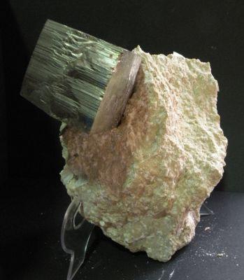 Pyrite. Navajún Mine. La Rioja. Spain. Cube 6 cm. (Author: nimfiara)