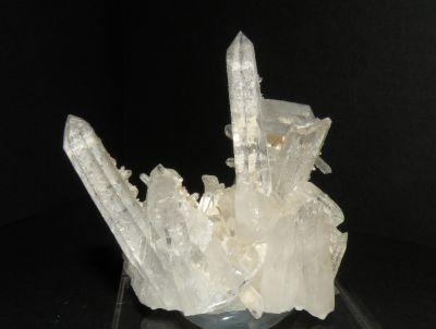 Quartz. Oluengo. Orense. Galicia. Spain. 6 cm. (Author: nimfiara)