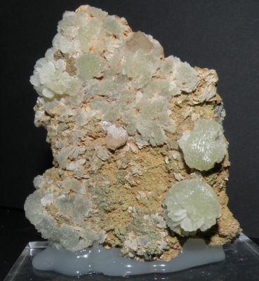 Prehnite. Oficarsa Quarry. Carchelejo. Jaén. Andalusia. Spain. 8 cm (Author: nimfiara)