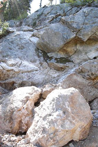 a bunch of pockets in the granite clearview claim Passmore BC (Author: thecrystalfinder)