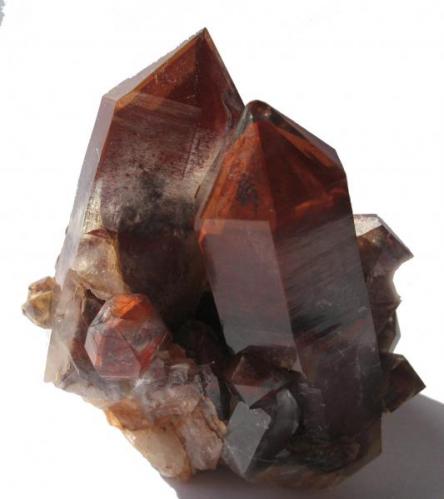Cuarzo, Hematites. 6x4,5x5,5 cm. (Autor: Jmiguel)