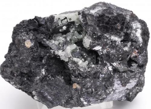 Anglesita , Cuarzo y Galena - 
Mina Mineralogía - El Molar - El Priorat - Tarragona - Catalunya - España - 
9,9 x 7,2 x 6,0 cm (Autor: Martí Rafel)