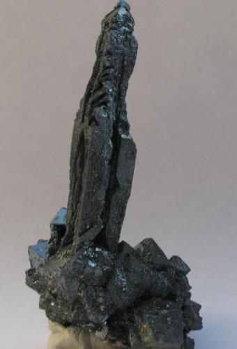 Hematites pseudomórfico de Magnetita.
Volcán Payun Matru.
Malargüe (Mendoza), Argentina
Tamaño 8x4 cm. (Autor: Jose Luis Otero)