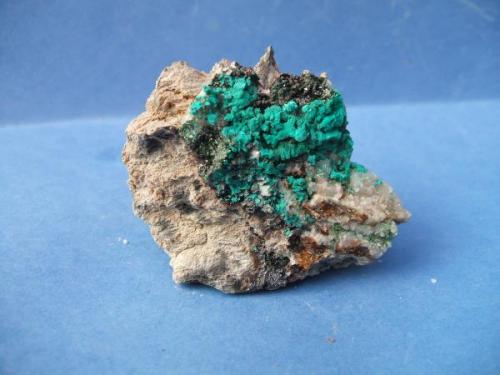 Pseudomalaquita<br />Mina Miguel Vacas, Freguesías Pardais y Conceição, Vila Viçosa, Distrito Évora, Província Alentejo Central, Región Alentejo, Portugal<br />5 x 5 cm<br /> (Autor: Nieves)