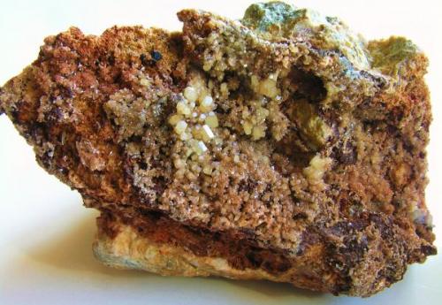 Piromorfita.
Mina de Fajano, Los Cerros, Villamayor de Calatrava, Ciudad real, Castilla la Mancha, España.
Cristales hasta 6 mm. Tamaño pieza: 14,5x7x9 cm. Col. y foto Nacho Gaspar. (Autor: Nacho)