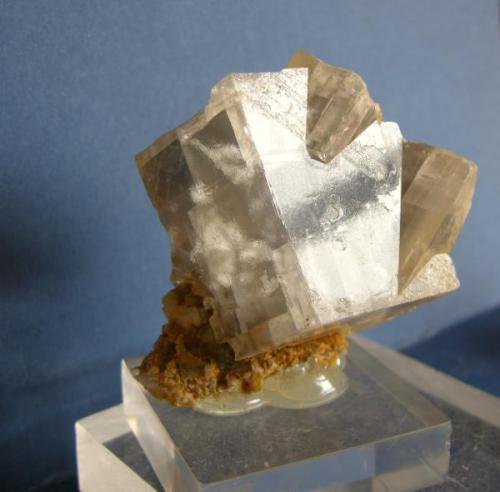 Dolomita
Cantera Azcarate - Eugui - Navarra - España
Cristal de 5.2 cm
Dolomita maclada (Autor: Diego Navarro)