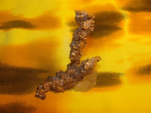 Cobre nativo, Milpillas, Sonora, México, tamaño 1.5x9 cm (Autor: javmex2)