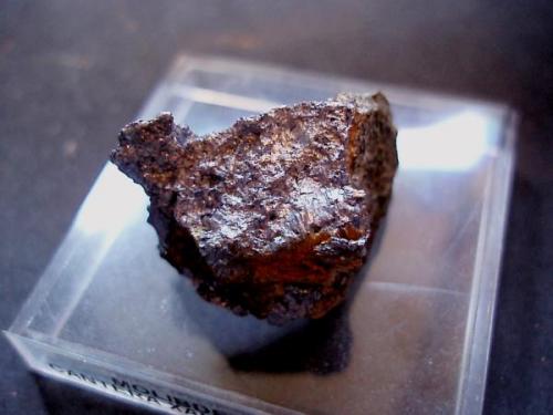 Molibdenita, Cantera Xauxa, Gualba, Barcelona. Tamaño 3,5 x 2 cm (Autor: Javier Garcia Canals)