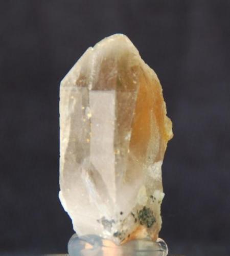Cuarzo Ahumado (cristal) - Cantera Massabé - Sils - Cataluña - España - 3x1,5 cm (Autor: Joan Martinez Bruguera)