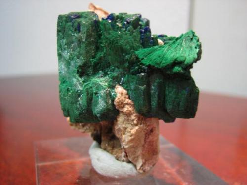 Azurita y Malaquita pseudomorfa de Azurita. 4.90x3.90x3.70. Kerrouchen, Khenifra, Marruecos. (Autor: Gonzalo Sáez)