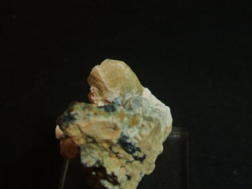 Scheelita en matriz mina Conchita Estepona Málaga, pieza 4x4cm cristal 1´5cm (Autor: Nieves)