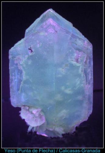 Fluorescencia del yeso (Autor: Mijeño)