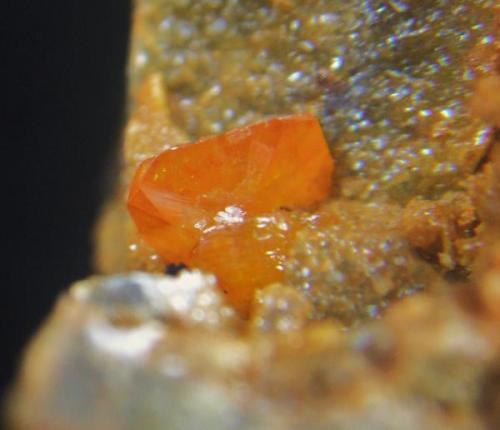 Wulfenita mina los Lastonares Albuñuelas Granada, cristal 1cm (Autor: Nieves)