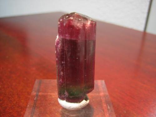 Elbaita var. rubelita. 4.40x2.00x1.40. Pederneira mine. Minas Gerais. Brasil. (Autor: Gonzalo Sáez)