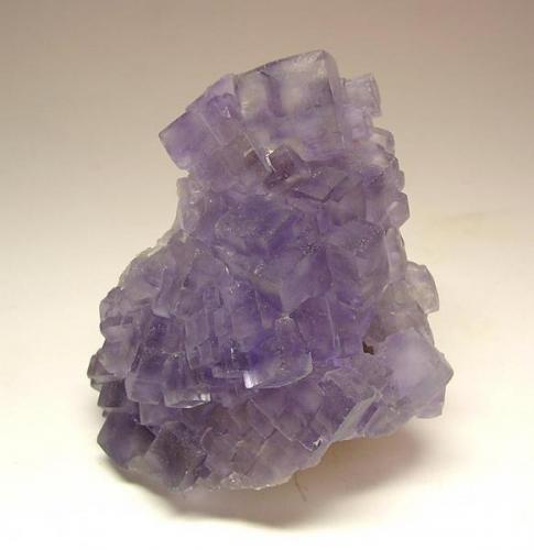 3967-Fluorita, mina San Lino, Caravia, Asturias, 7,5x5x5 cm. (Autor: Edelmin)