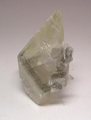 3606-Calcita, mina Linwood, Buffalo, Scott Co., Iowa, USA, 5x3,9x2,8 cm. (Autor: Edelmin)