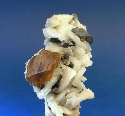 Mimetite (Var Campylite) on Baryte.
Dry Gill, Caldbeck Fells, Cumbria, England, UK.
35 x 30 mm (Author: nurbo)