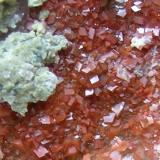Dolomita
Cantera de Pórfido, La Alcoraya, Alicante, Comunidad Valenciana, España
60x70mm

Detalle de la Dolomita roja. Los cristales no miden más de dos milímetros pero el color es maravilloso (Autor: trencapedres)