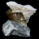 CALCITA y DOLOMITA (La Florida, Cantabria):
Tamaño: 8 x 7 cm (Cristal calcita: 6x3) (Autor: Marc C)