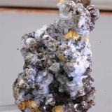 Fluorapatito y Mica -Minas da Panasqueira - Barroca Grande - Covilha - Castelo Branco - Portugal - 5,6 x 4,3 x 3,5 (Autor: Martí Rafel)