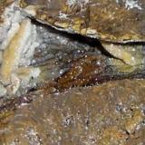 Geoda de cuarzo (4cm) en crosta ferruginosa. Morro das Balas, Formiga, Minas Gerais- Brasil (Autor: Anisio Claudio)