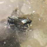 Tetraedrita freibergita analizada mina Catalina Hiendelaencina Guadalajara Castilla la Mancha, cristal 4mm (Autor: Nieves)