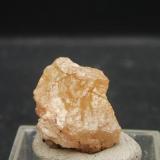 Scheelita mina Conchita Estepona Málaga, cristal 2x2cm (Autor: Nieves)