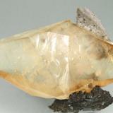 Calcita, esfalerita
Elmwood Mine, Carthage, Smith County, Tennessee, EUA
109 mm × 87 mm × 36 mm (Autor: Carles Millan)